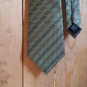 Paul Dione multi green with squigglies